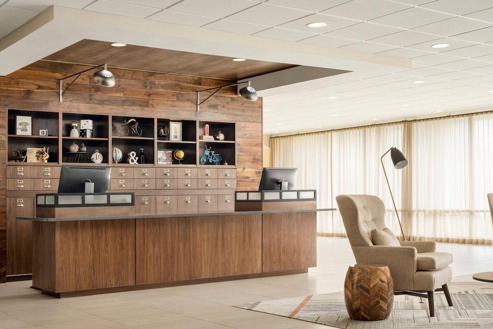Four Points By Sheraton Brunswick Bagian luar foto