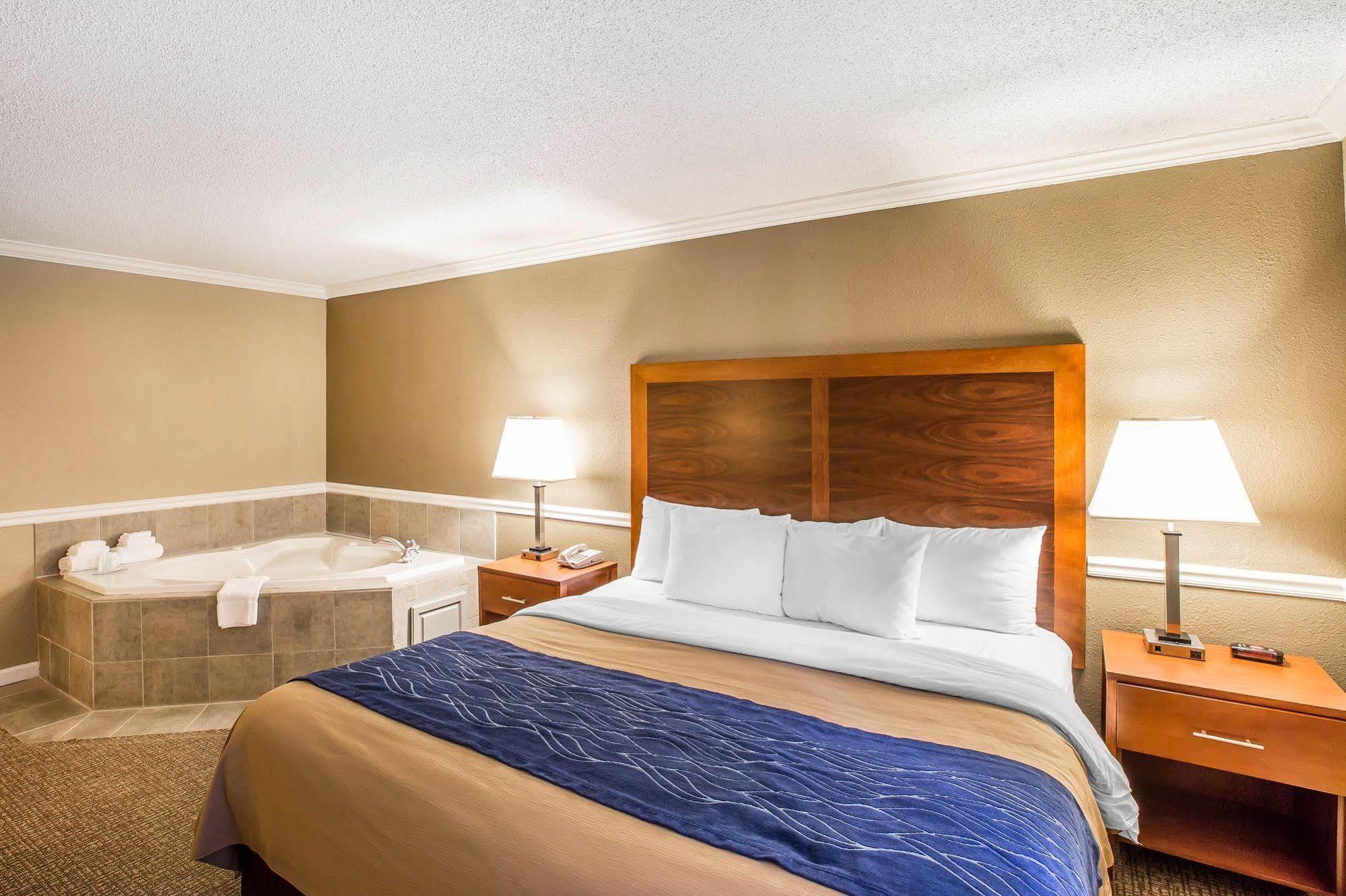 Four Points By Sheraton Brunswick Bagian luar foto
