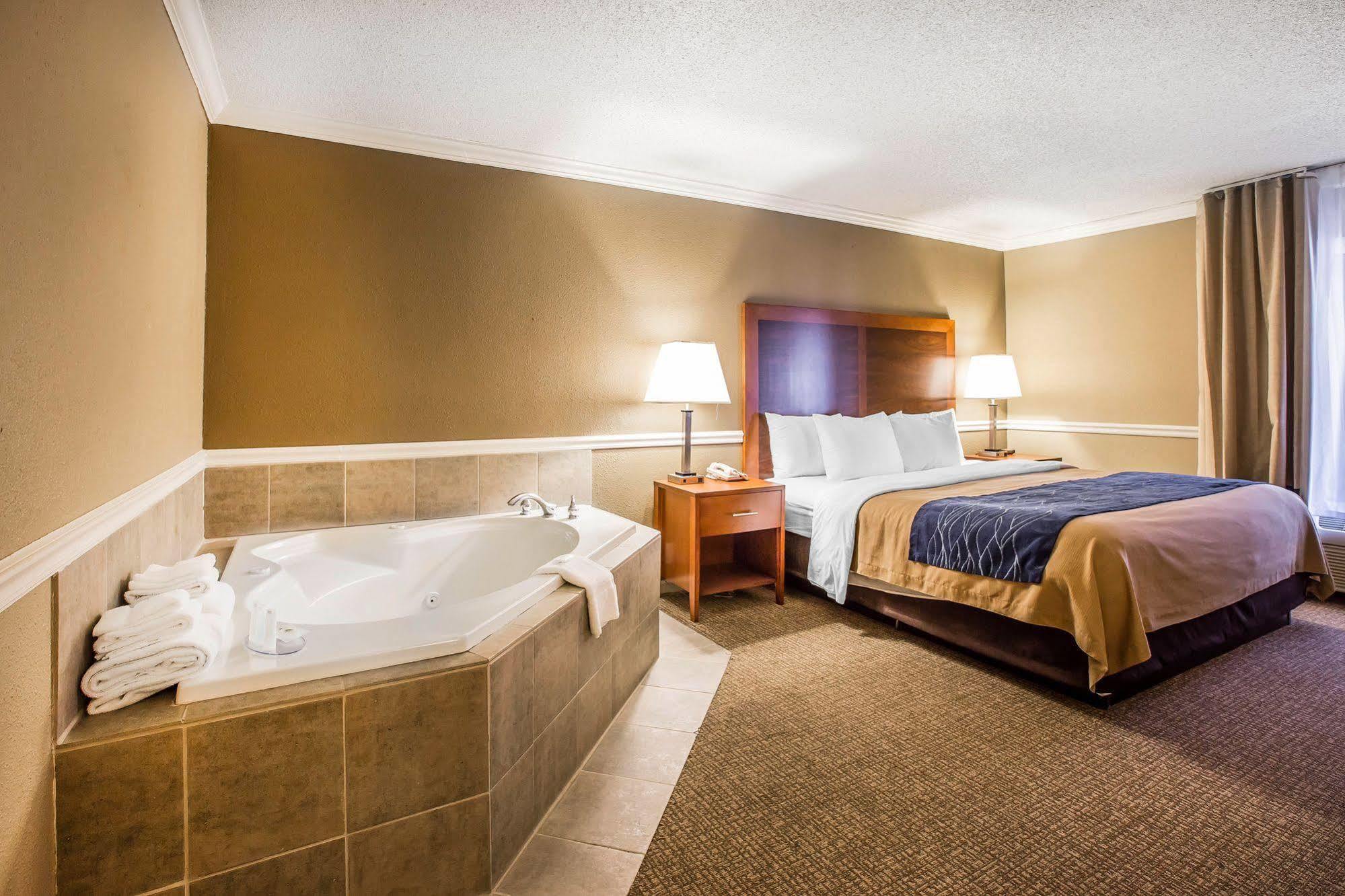 Four Points By Sheraton Brunswick Bagian luar foto