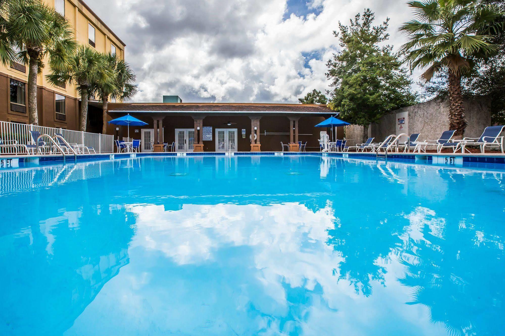 Four Points By Sheraton Brunswick Bagian luar foto